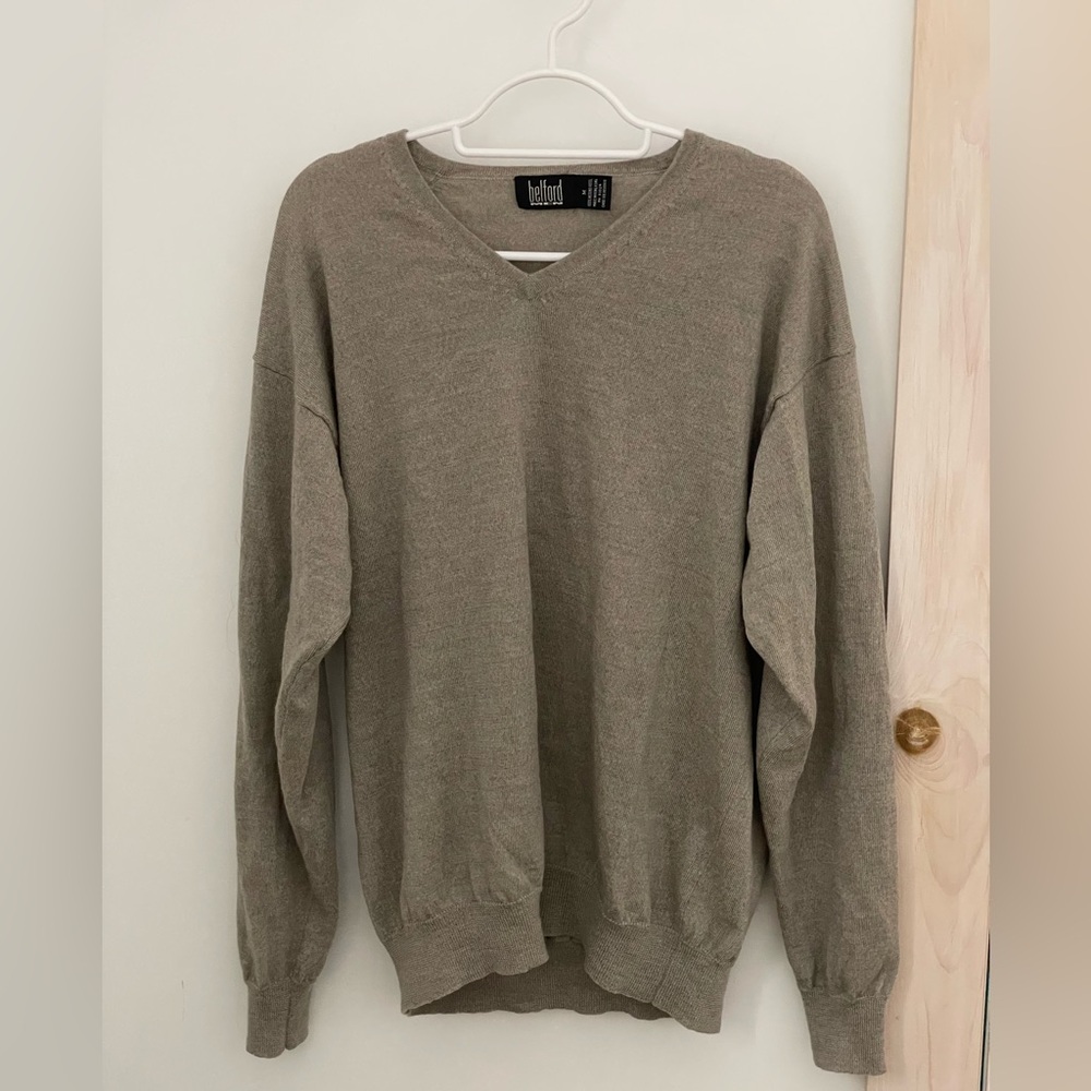Belford Men's Size Medium V-Neck Sweater in Brown / Tan 100% Merino Wool
